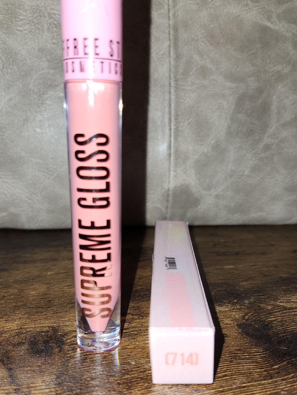 Supreme Gloss Pink Lip Gloss - 714